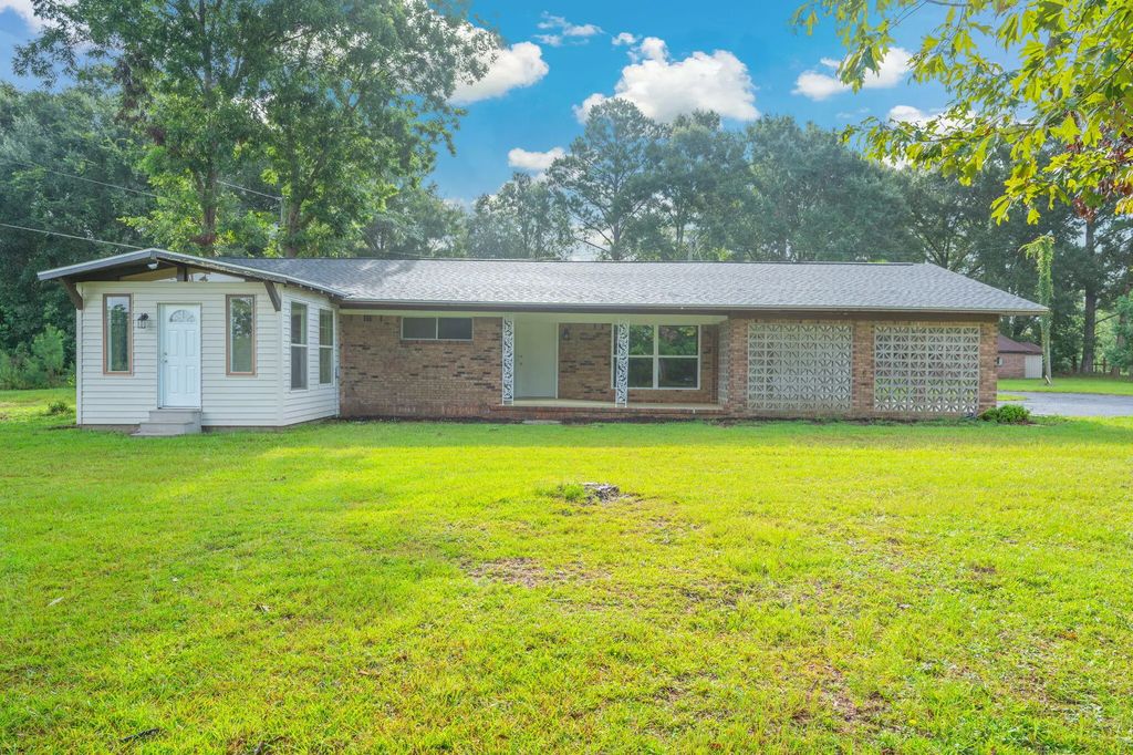 6127 Barnes Road, Crestview