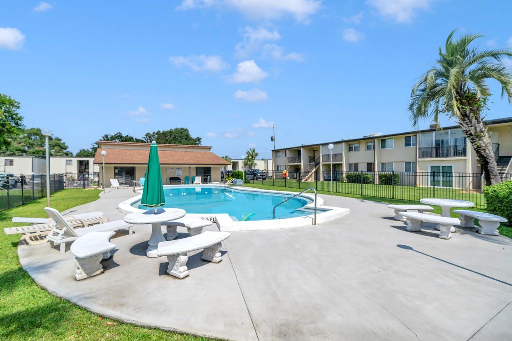 300 Sw Miracle Strip Parkway Unit 1b, Fort Walton Beach