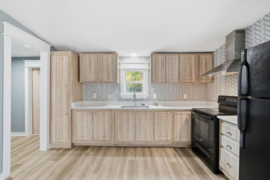 12 of 37 - 140 Palmetto Avenue, Freeport, FL