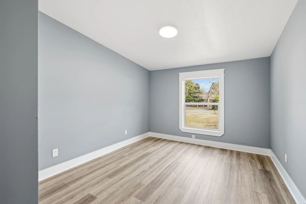 21 of 37 - 140 Palmetto Avenue, Freeport, FL