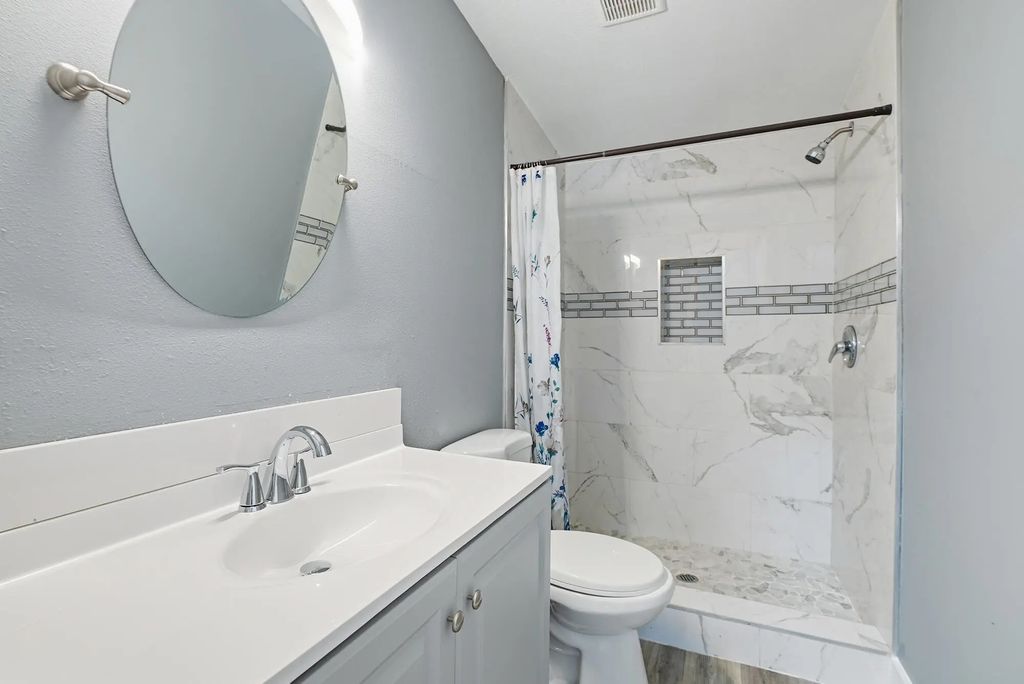 25 of 37 - 140 Palmetto Avenue, Freeport, FL