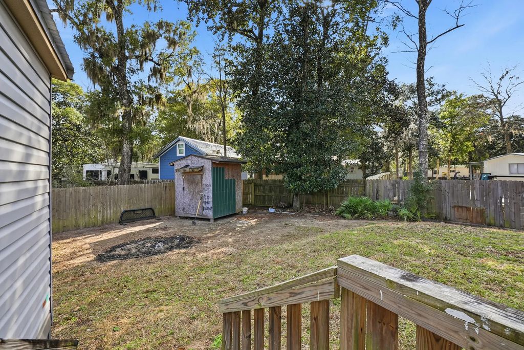 27 of 37 - 140 Palmetto Avenue, Freeport, FL