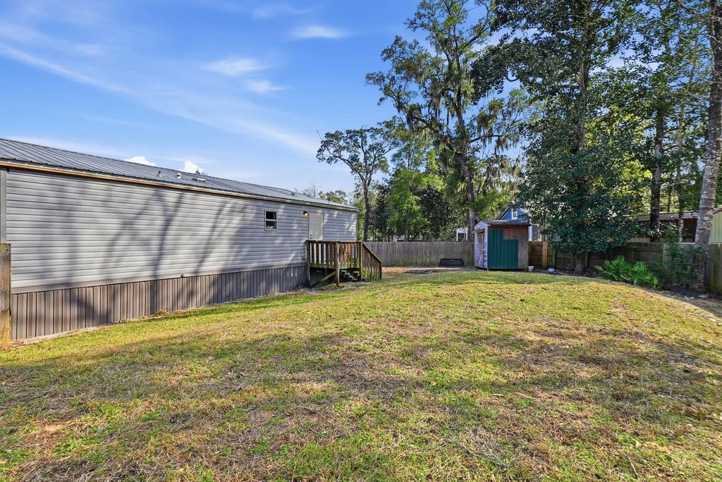31 of 37 - 140 Palmetto Avenue, Freeport, FL