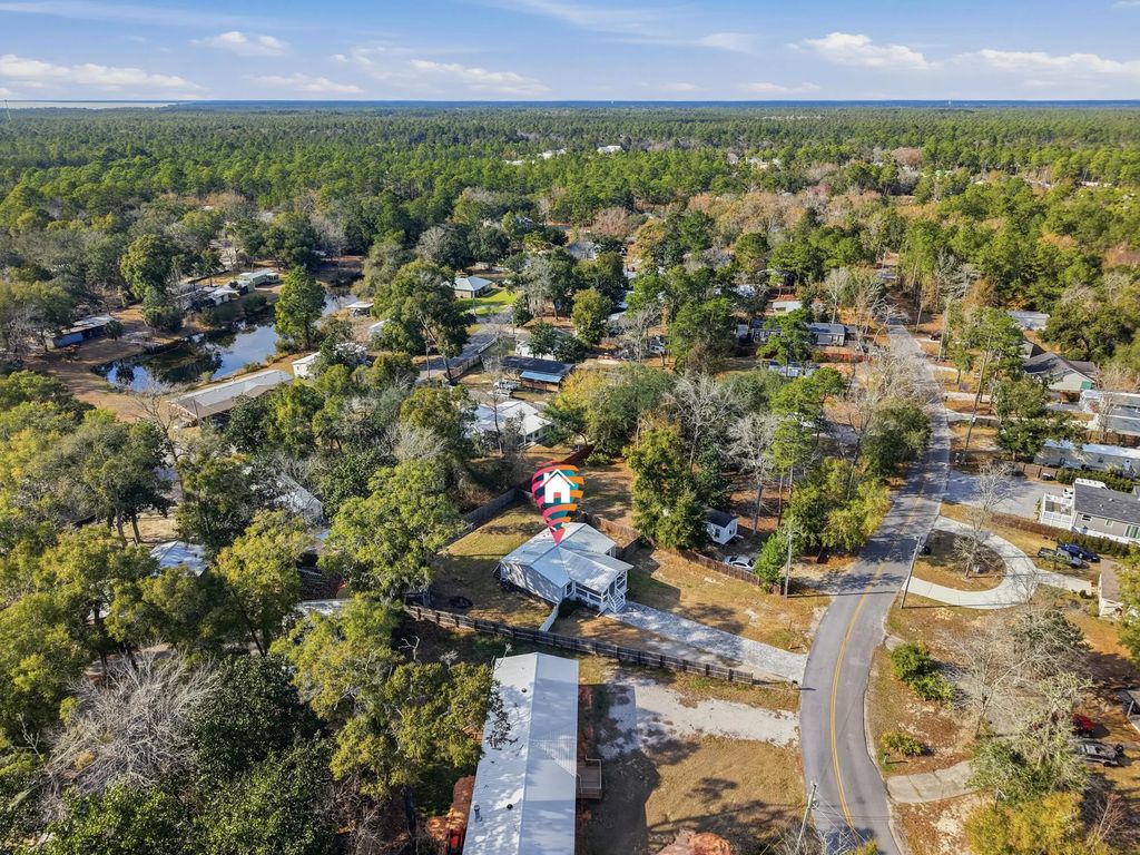 35 of 37 - 140 Palmetto Avenue, Freeport, FL
