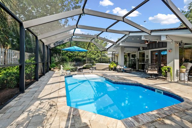 Photo of Listing #1008977