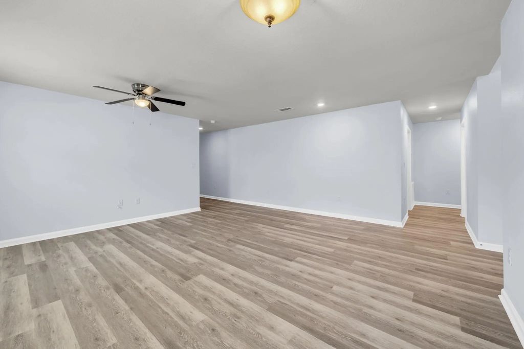 15 of 37 - 222 Marquis Way, Freeport, FL