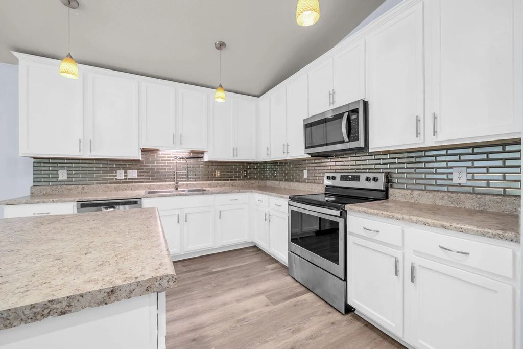 2 of 37 - 222 Marquis Way, Freeport, FL