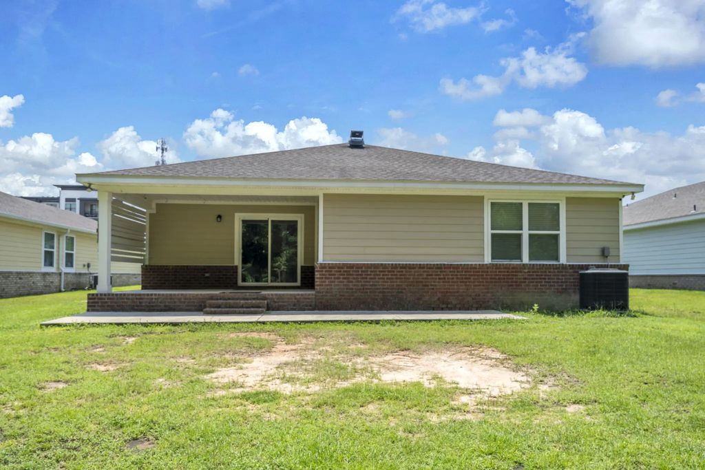 31 of 37 - 222 Marquis Way, Freeport, FL