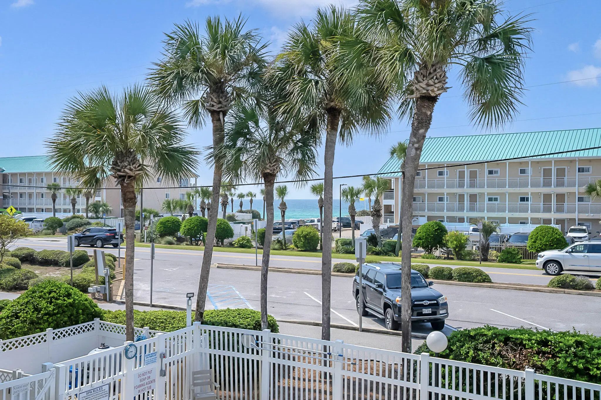 Photo of Listing #1009300