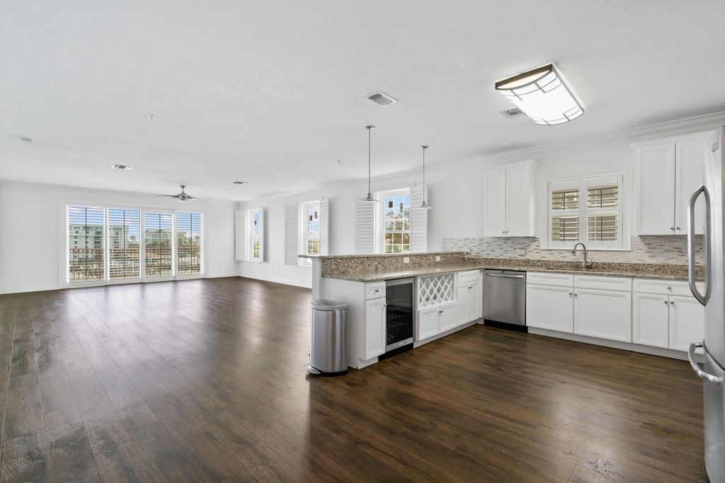 14 of 39 - 724 Harbor Boulevard 202, Destin, FL