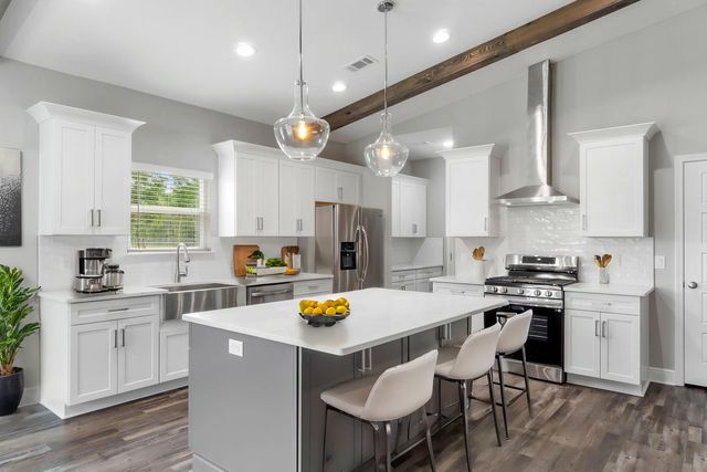 Photo of Listing #1009041