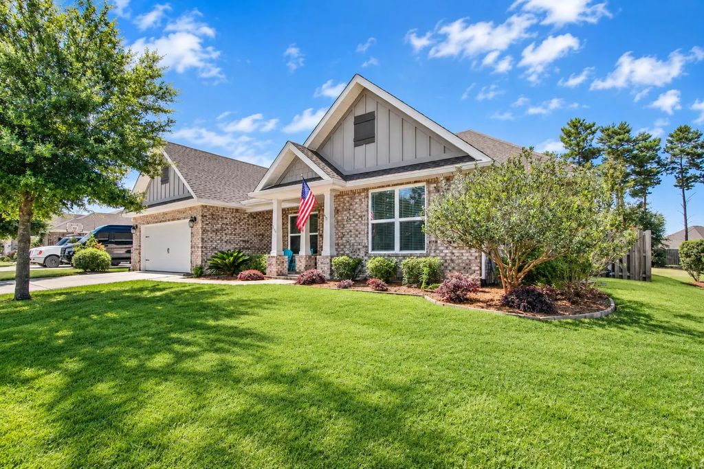266 Sweet Tea Lane, Freeport
