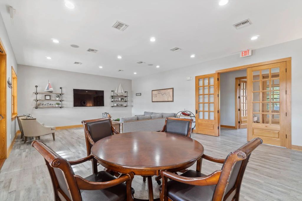 50 of 74 - 266 Sweet Tea Lane, Freeport, FL