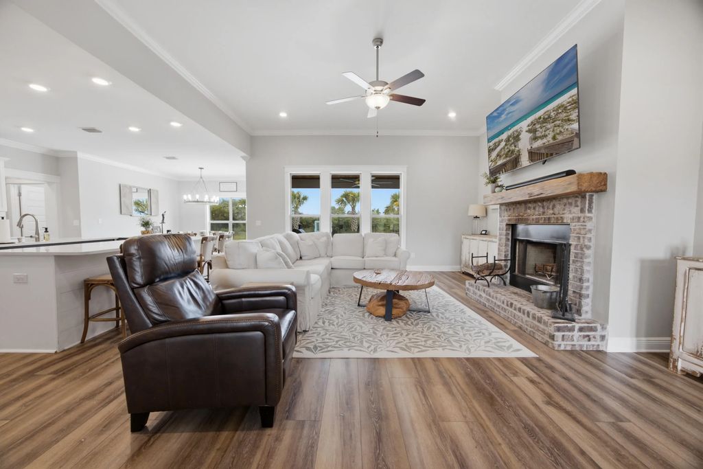 19 of 77 - 307 Coastal Breeze Drive, Freeport, FL
