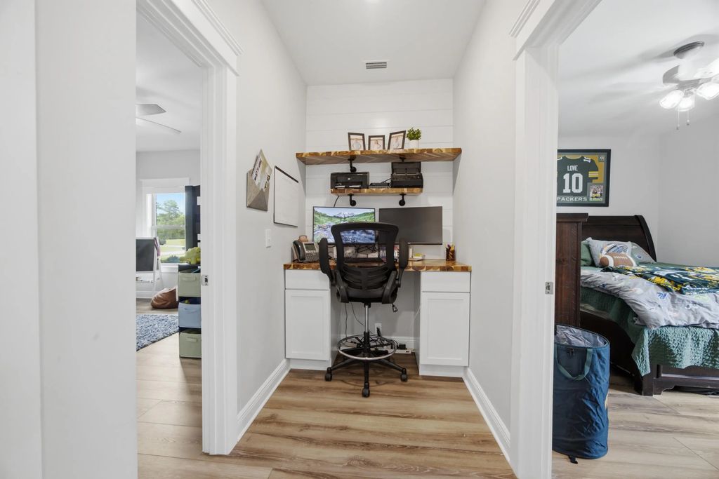 33 of 77 - 307 Coastal Breeze Drive, Freeport, FL
