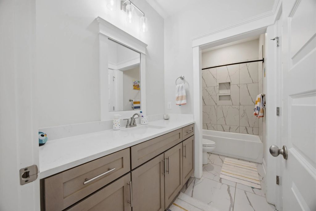 46 of 77 - 307 Coastal Breeze Drive, Freeport, FL