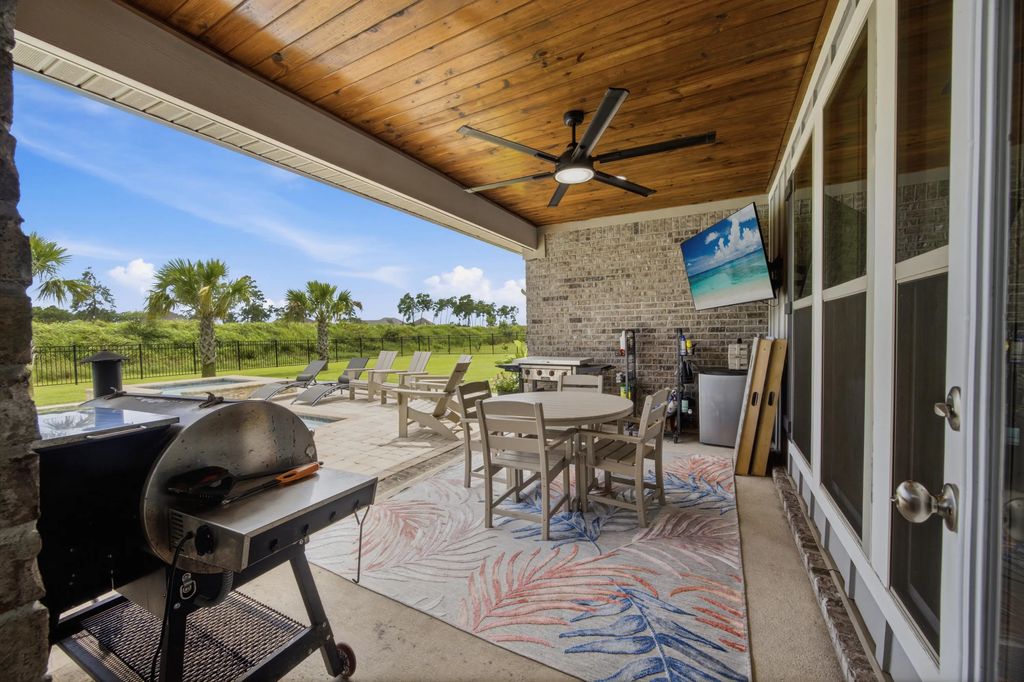 62 of 77 - 307 Coastal Breeze Drive, Freeport, FL