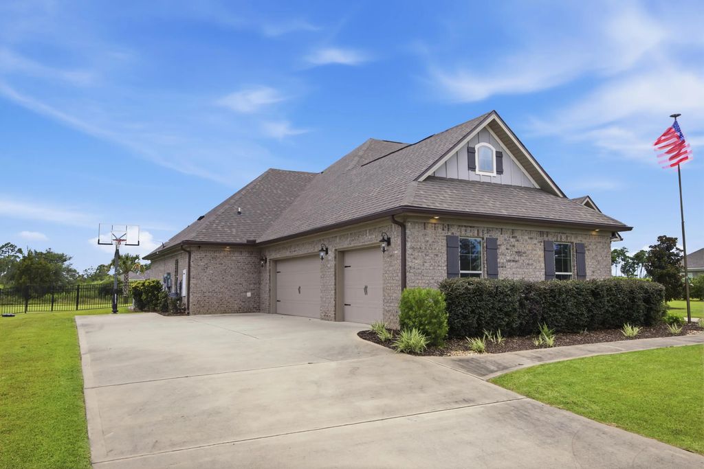 68 of 77 - 307 Coastal Breeze Drive, Freeport, FL