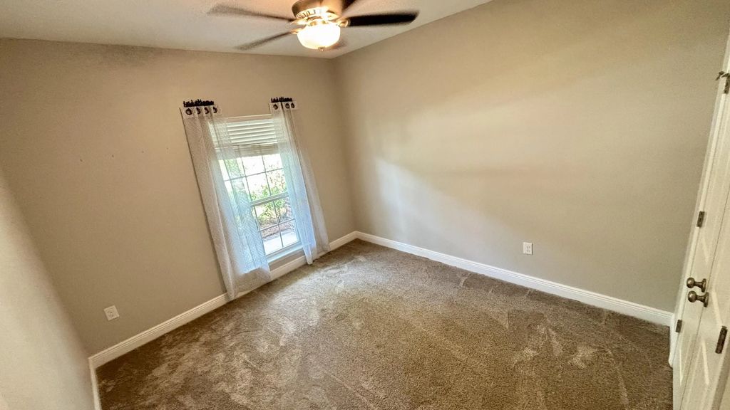 33 of 58 - 400 Lilly Bell Lane, Freeport, FL