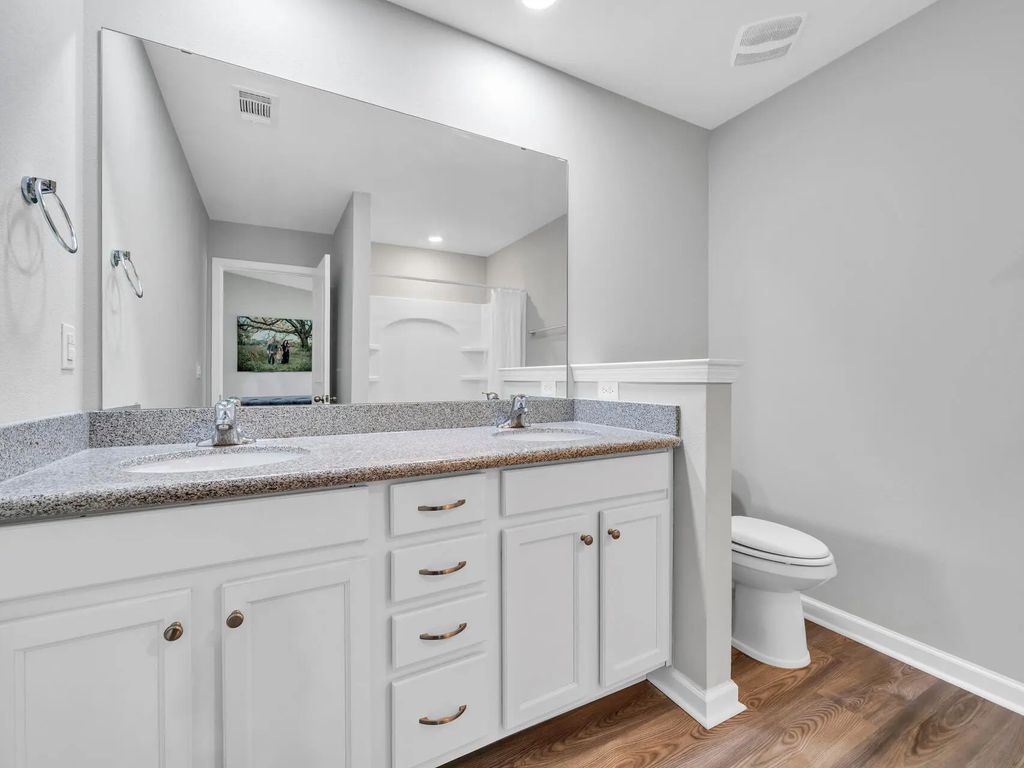 17 of 40 - 590 Marquis Way, Freeport, FL