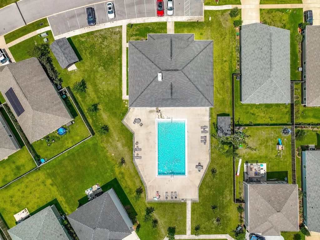 32 of 40 - 590 Marquis Way, Freeport, FL