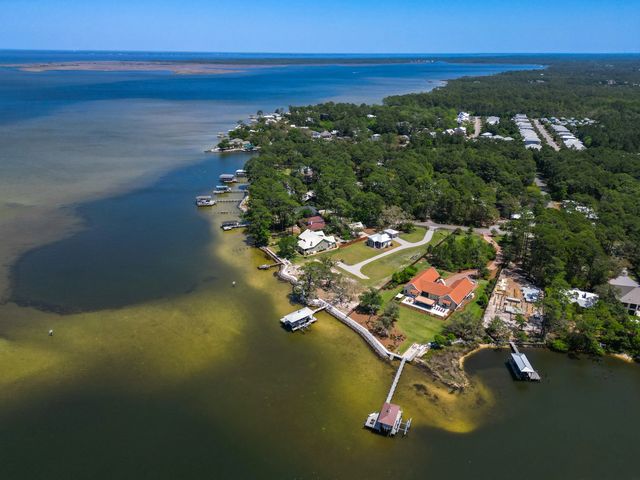 59 Hewett Point Road, Santa Rosa Beach.