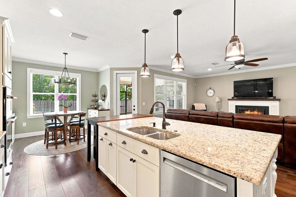 17 of 76 - 628 Meadow Lake Drive, Freeport, FL