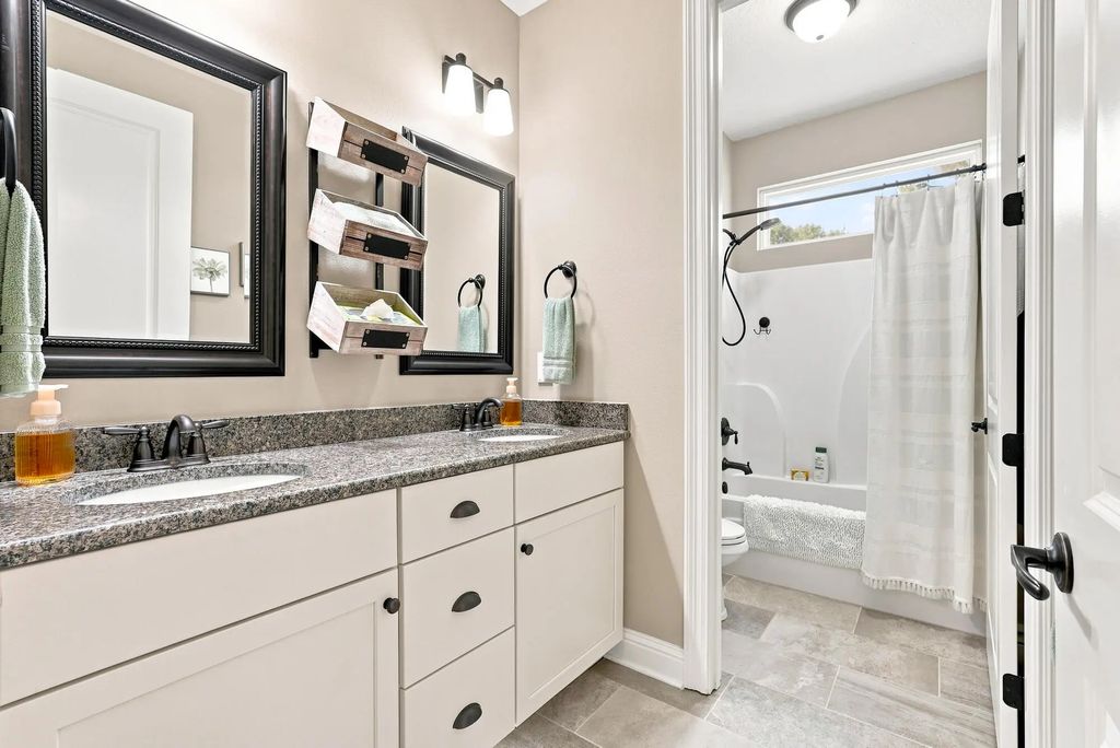 33 of 76 - 628 Meadow Lake Drive, Freeport, FL