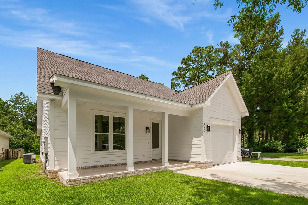 4 of 57 - 236 N Marsh Landing, Freeport, FL