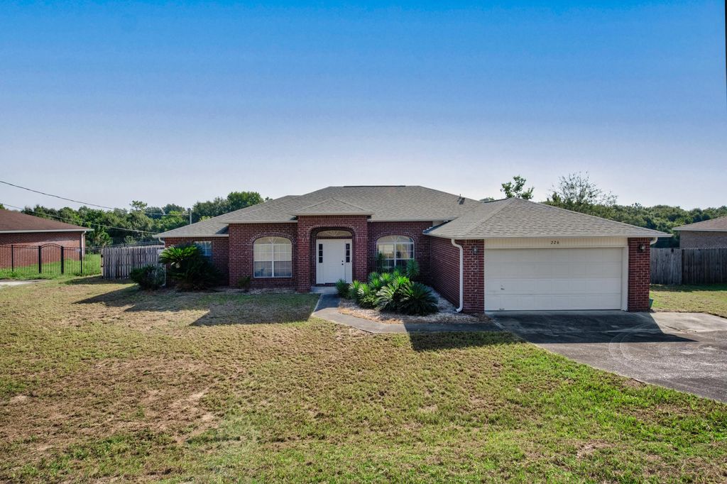 226 Trish Drive, Crestview