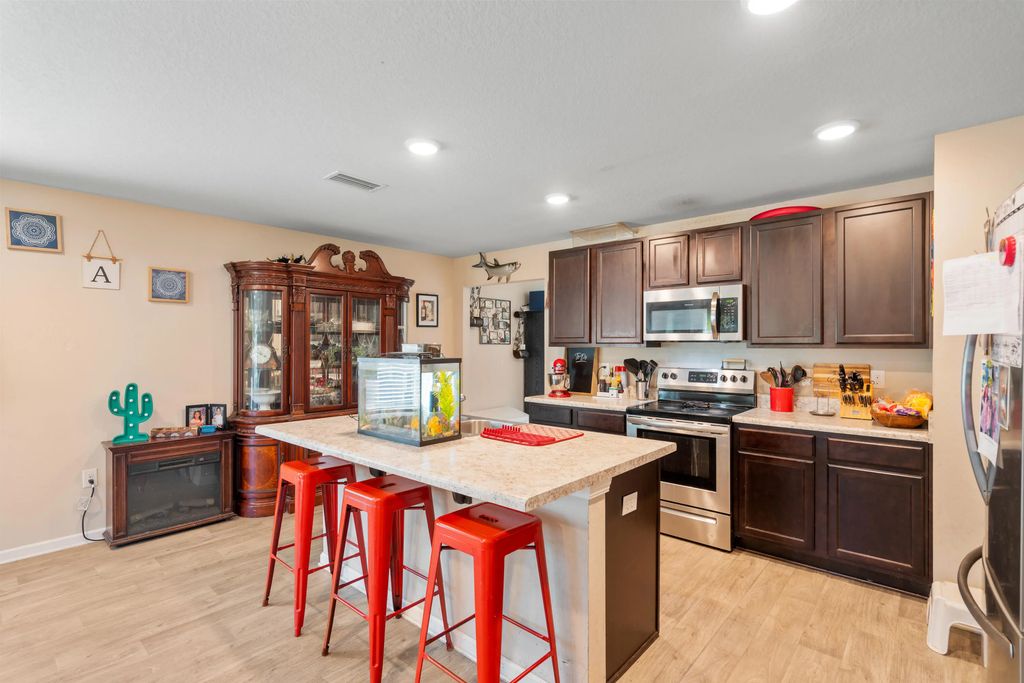 10 of 61 - 669 Earl Godwin Road, Freeport, FL
