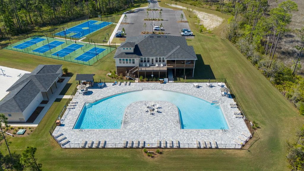 55 of 61 - 669 Earl Godwin Road, Freeport, FL