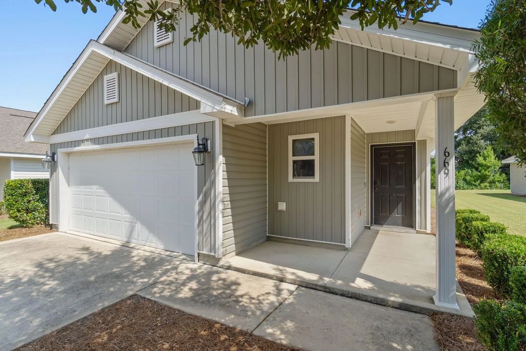 59 of 61 - 669 Earl Godwin Road, Freeport, FL