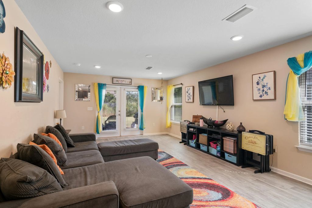 7 of 61 - 669 Earl Godwin Road, Freeport, FL