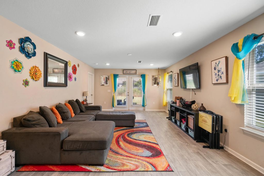 8 of 61 - 669 Earl Godwin Road, Freeport, FL