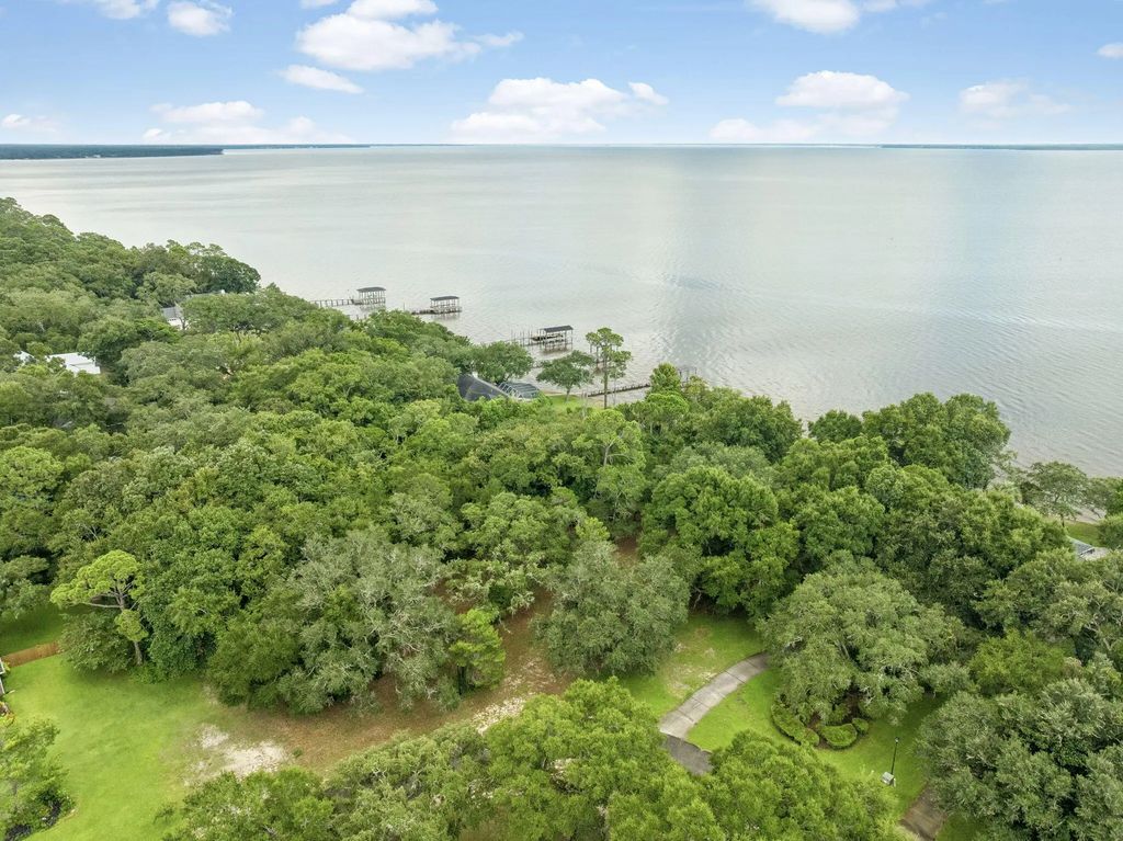 11 of 16 - 9 & 10 Cedar Beach Cove, Freeport, FL