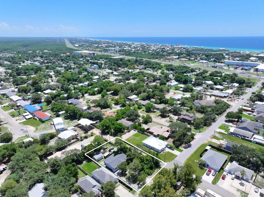 11 of 38 - 704 Gulf View Drive, Panama City Beach, FL