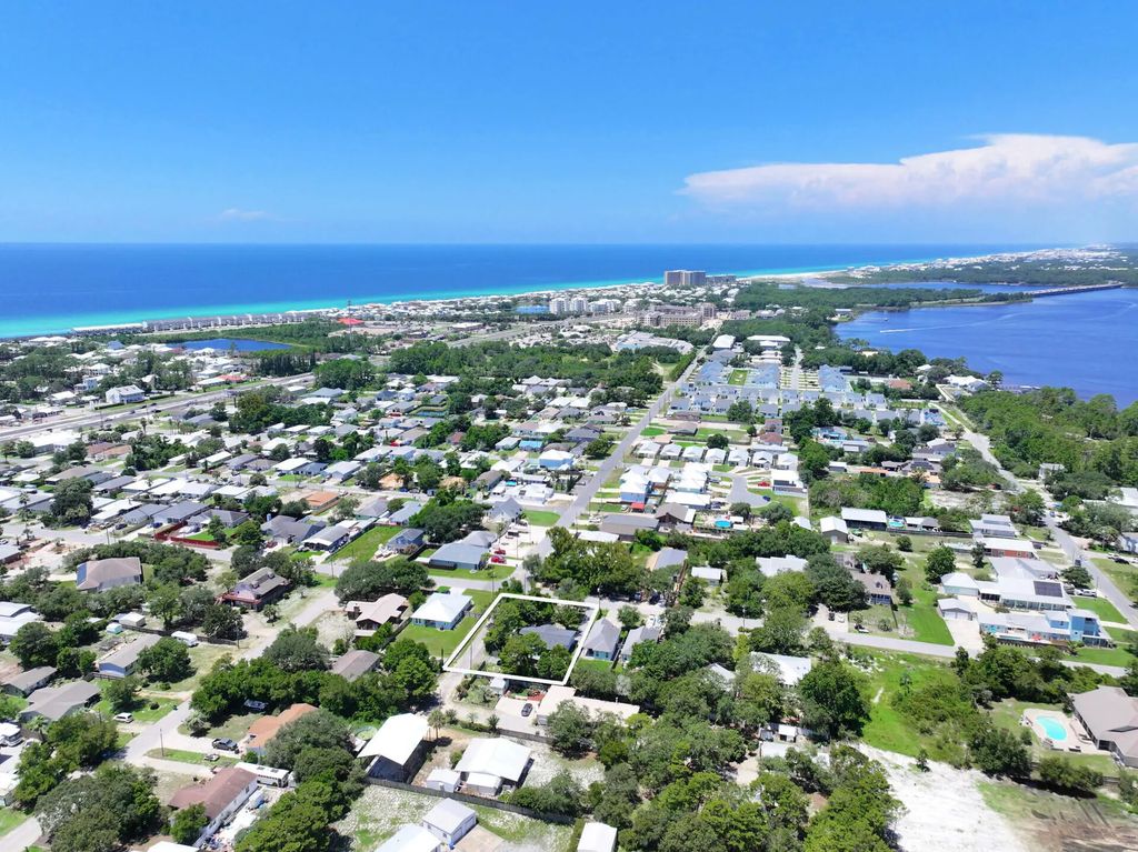8 of 38 - 704 Gulf View Drive, Panama City Beach, FL