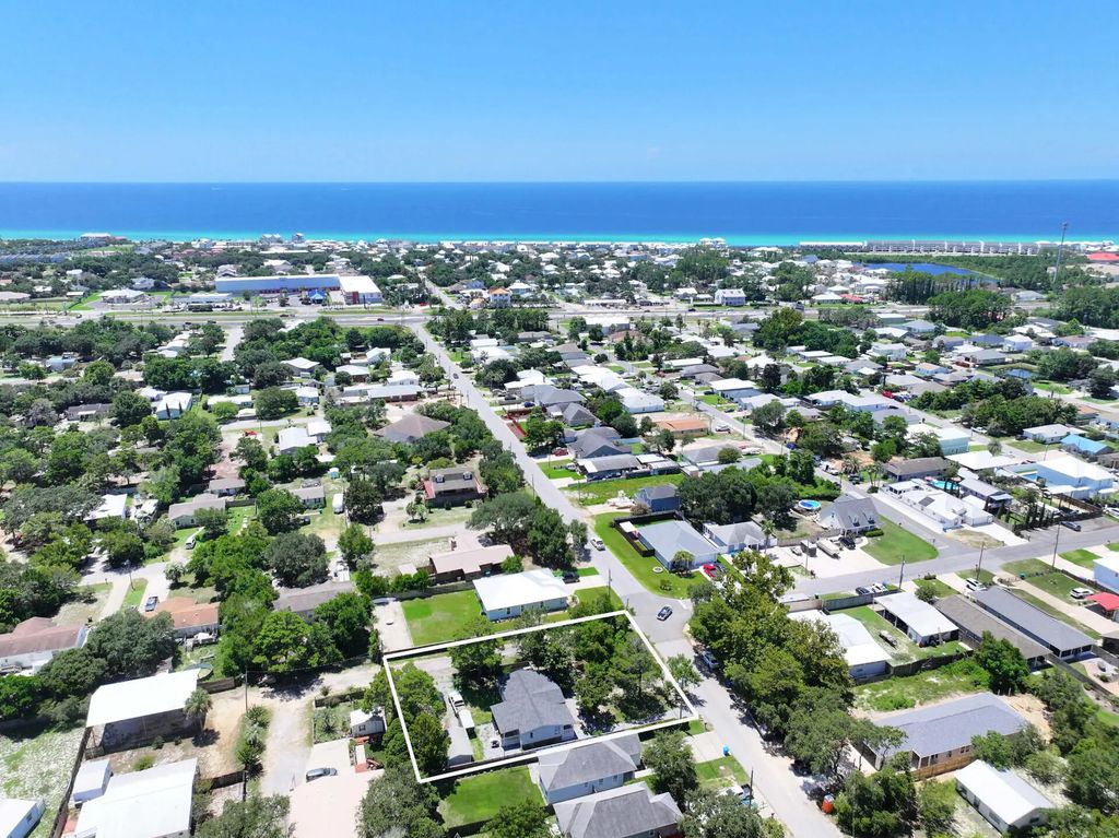 9 of 38 - 704 Gulf View Drive, Panama City Beach, FL
