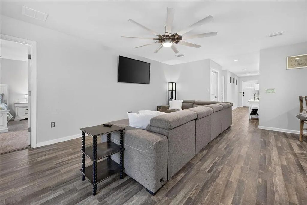 12 of 55 - 520 Whispering Creek Avenue, Freeport, FL