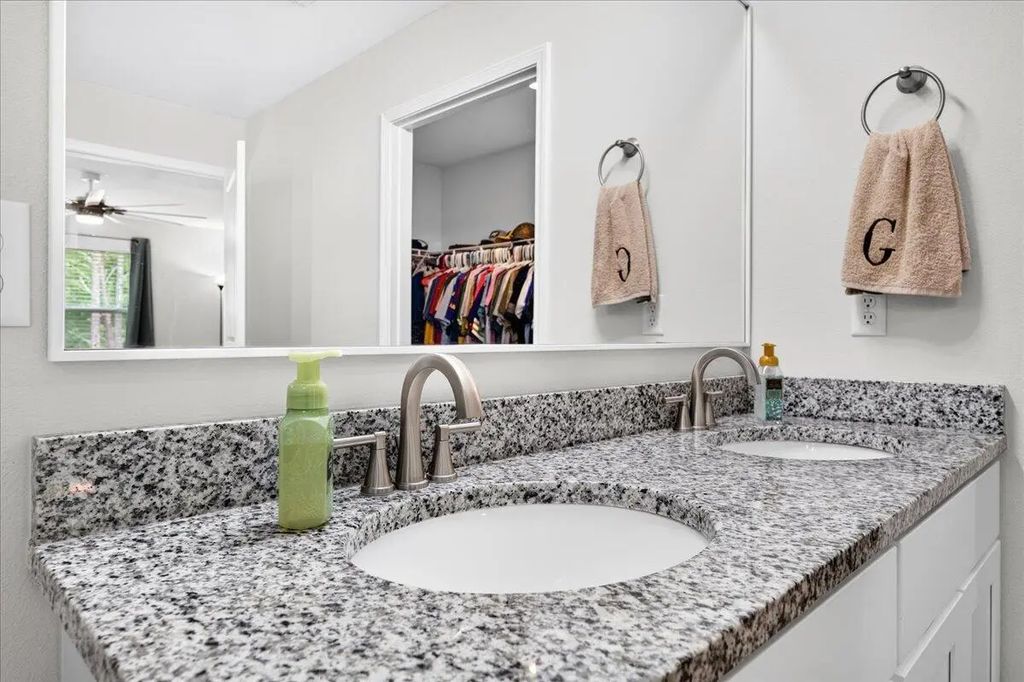 30 of 55 - 520 Whispering Creek Avenue, Freeport, FL