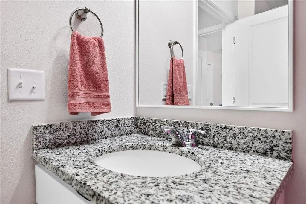 42 of 55 - 520 Whispering Creek Avenue, Freeport, FL