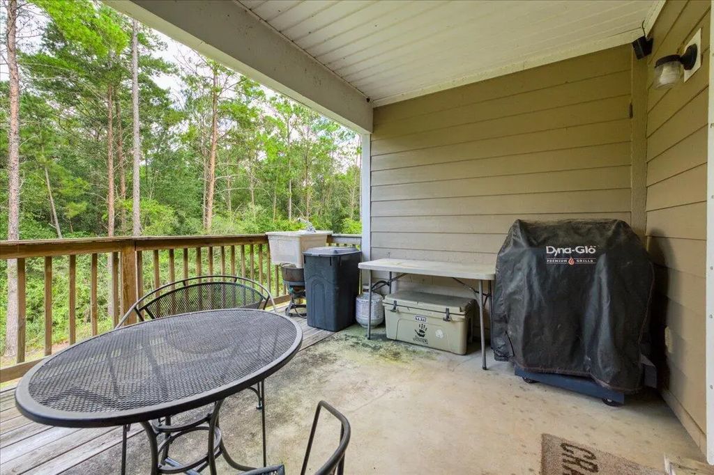46 of 55 - 520 Whispering Creek Avenue, Freeport, FL