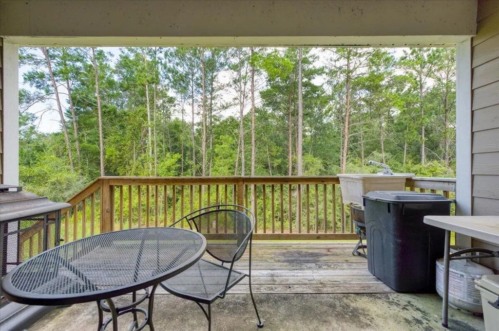 47 of 55 - 520 Whispering Creek Avenue, Freeport, FL