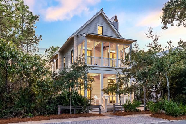 445 W Lake Forest Drive, Santa Rosa Beach.
