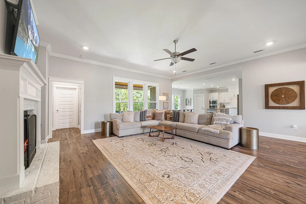 13 of 76 - 410 Coastal Breeze Drive, Freeport, FL