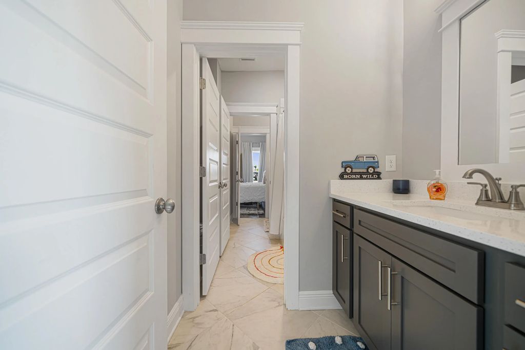 33 of 76 - 410 Coastal Breeze Drive, Freeport, FL