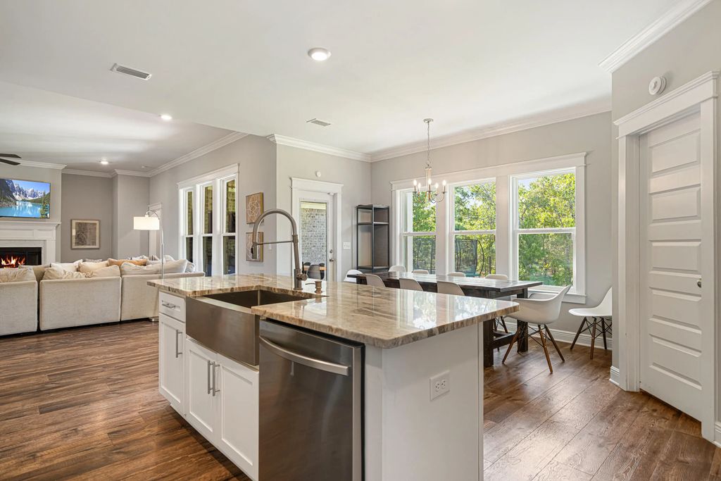 45 of 76 - 410 Coastal Breeze Drive, Freeport, FL