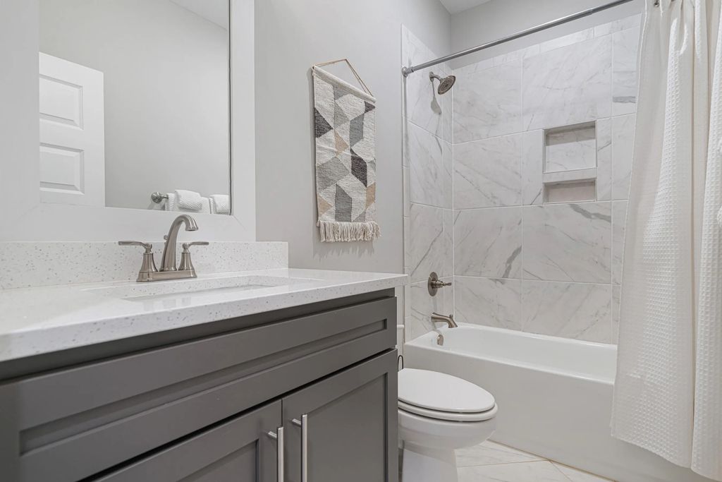 47 of 76 - 410 Coastal Breeze Drive, Freeport, FL