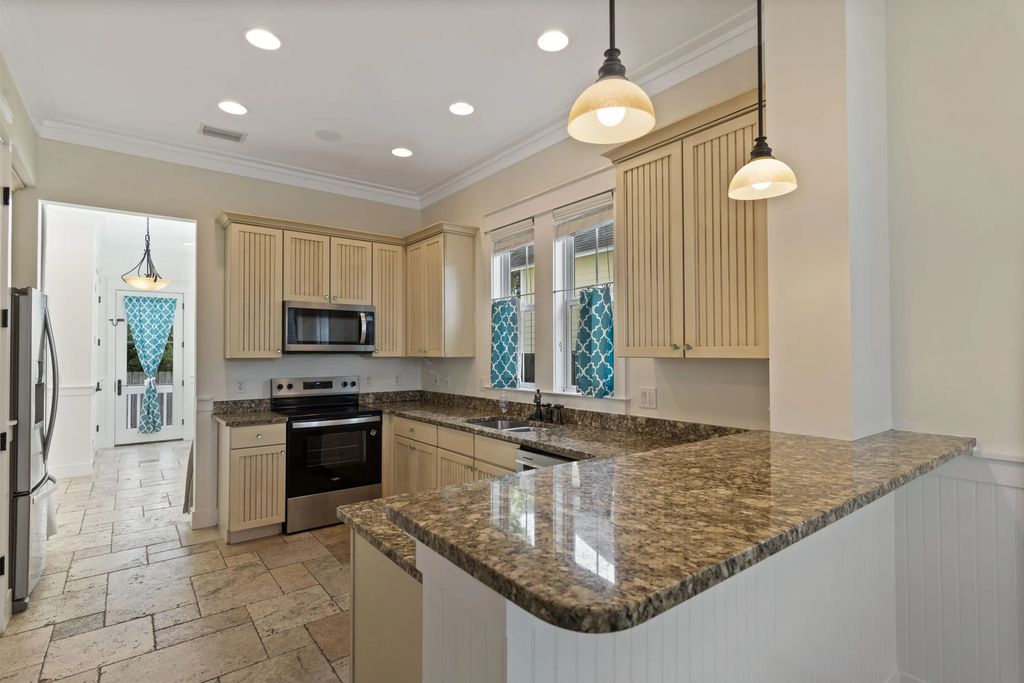 8 of 52 - 324 Madison Circle, Panama City Beach, FL